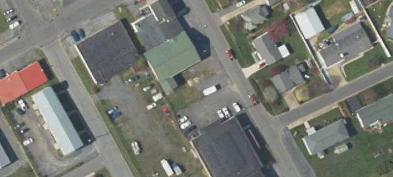 700 Maple St