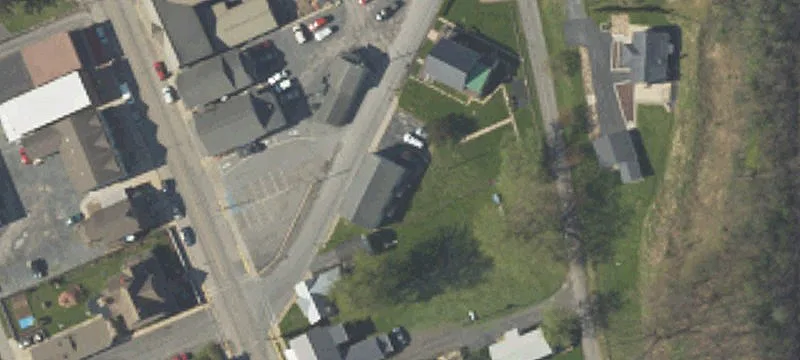 10 Arch St