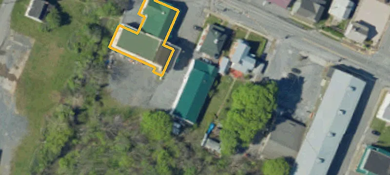 225 Lincoln W Way