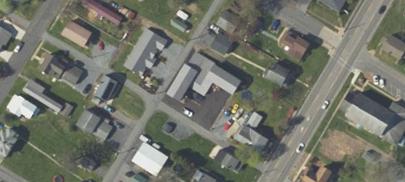 350 Walnut Ln
