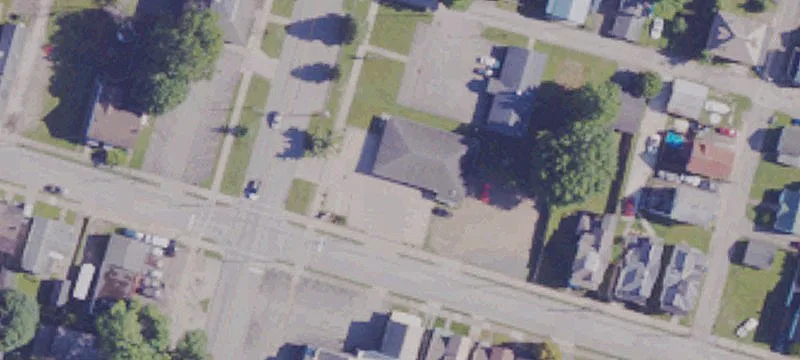 1073 Main St