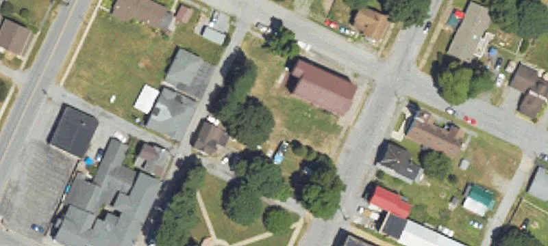 Edwards St