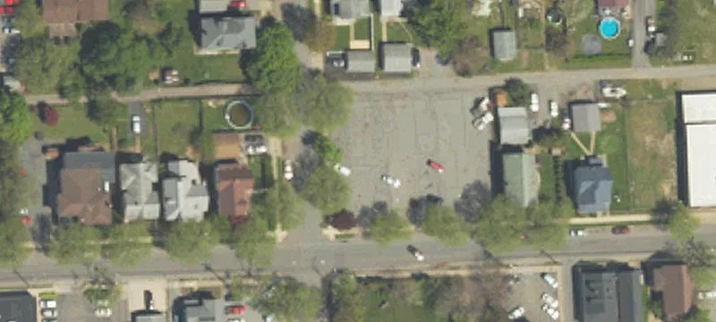 532 Edwin St