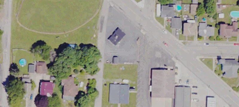 300 Pne St