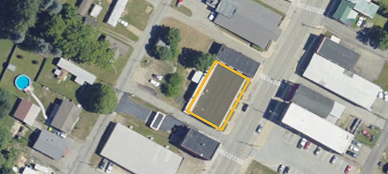 649 Main St