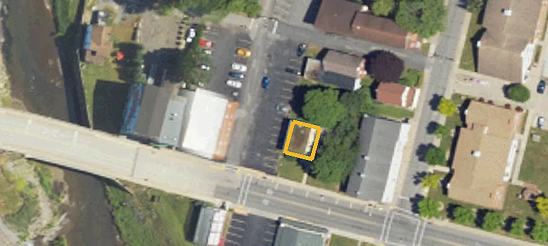 669 Main St