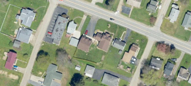 64 Derrick Rd