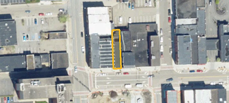 7 Main St