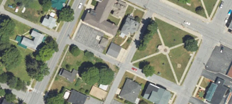 608 Edwards St