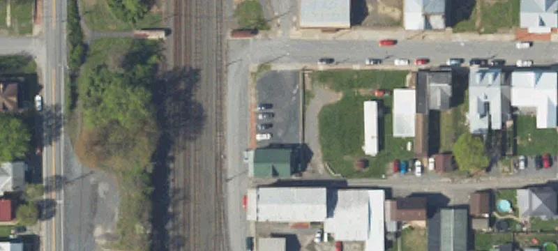 90 Railroad Ave