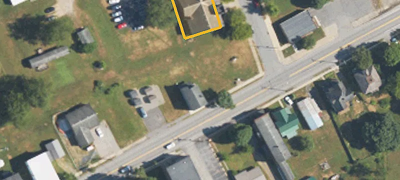 325 Main St