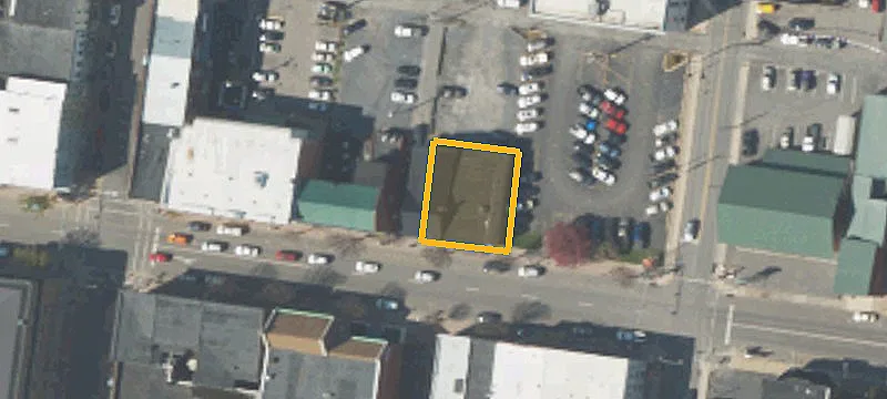 221 Main St