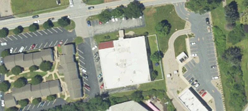 1703 Warren Rd