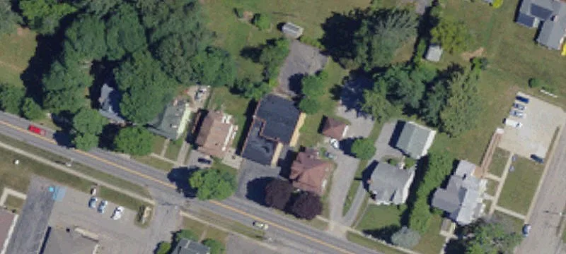1067 Main St
