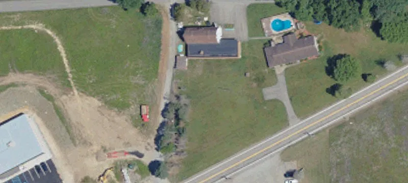 2204 Shamrock Dr