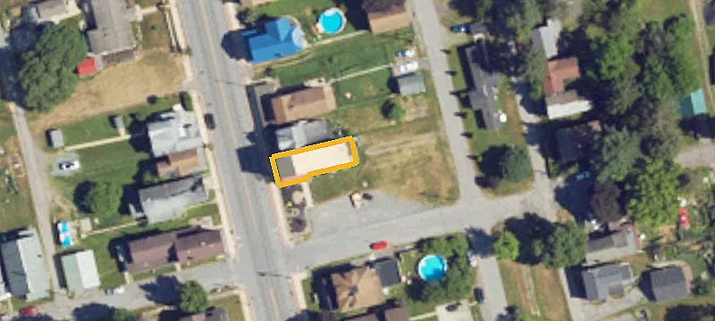 640 Main St