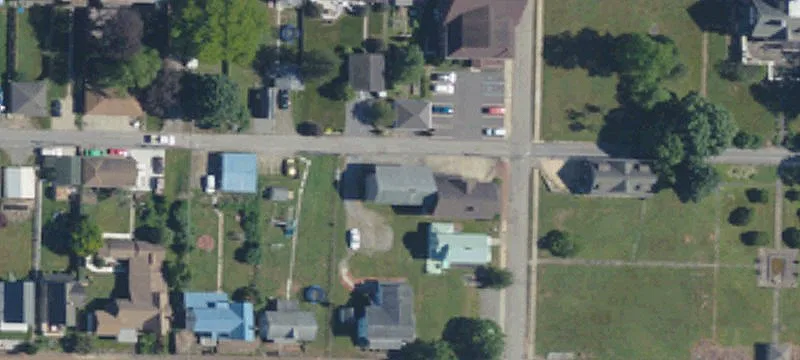225 Spruce Ln