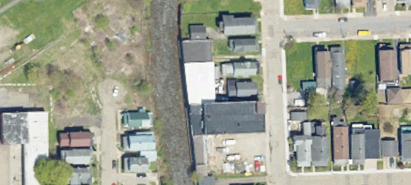 37 Bishop St