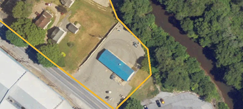 1233 Cherry St