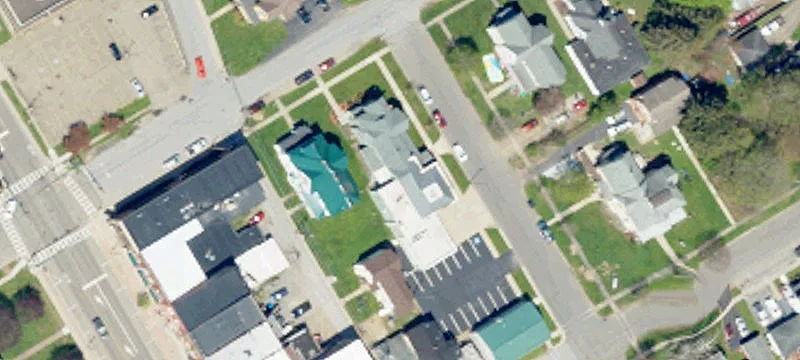 112 Arnold Ave