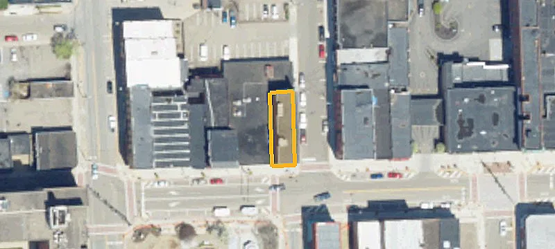 15 Main St