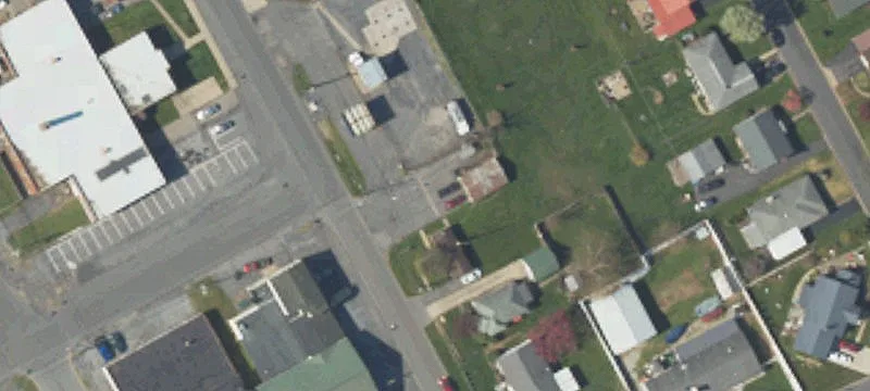 204 2nd Ave