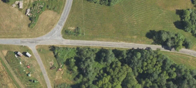 484 Cemetery Rd