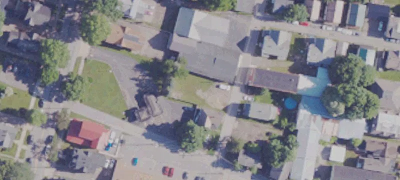 Cottage St
