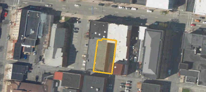 124 Main St
