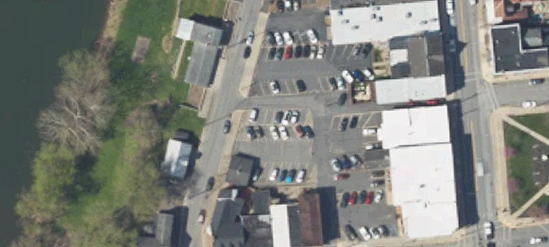 13 Frnt St