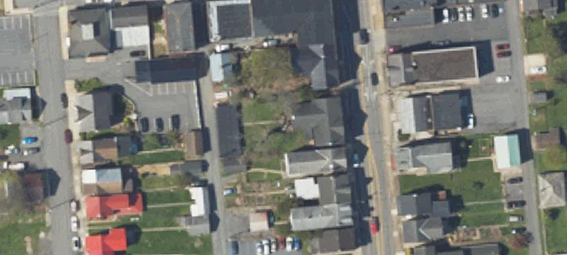 12 Main St