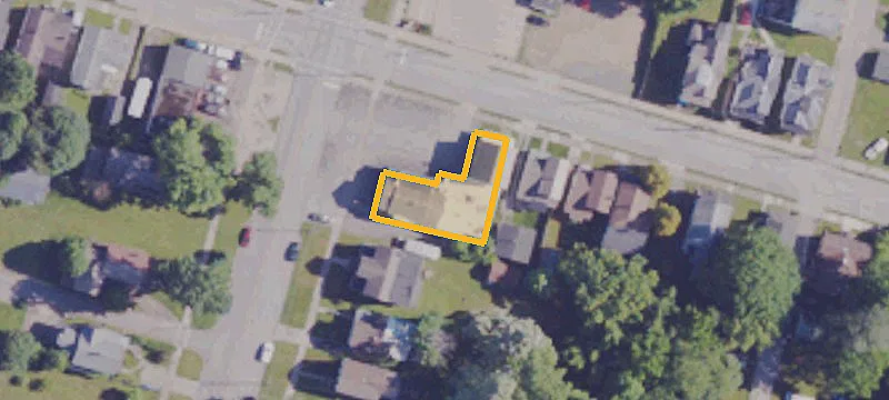 1081 Main St