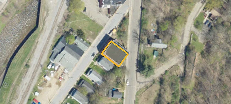 13 Roberts St