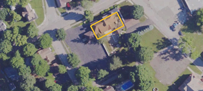 335 Venango Ave
