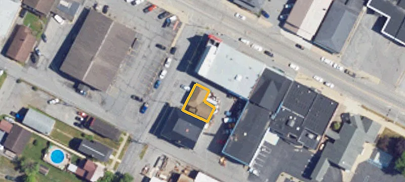 355 Thompson St