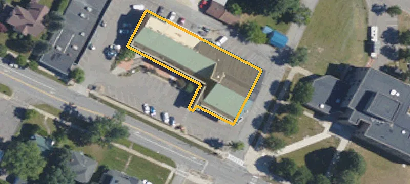 865 Main St