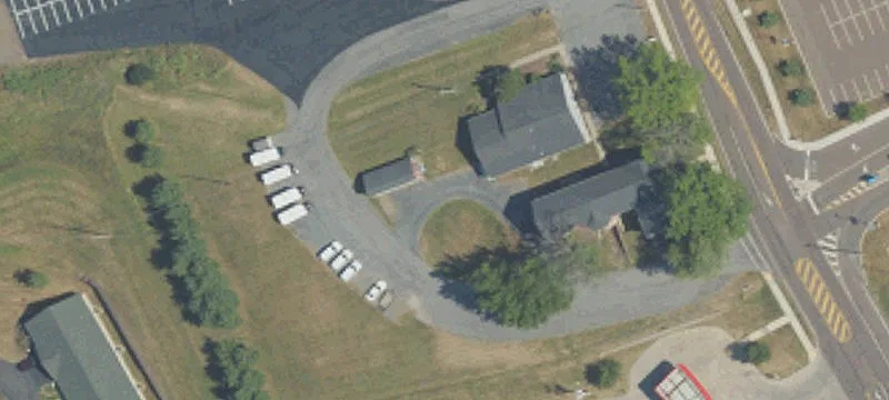17 Woodbine Ln