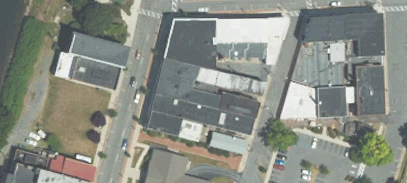 13 Frnt St