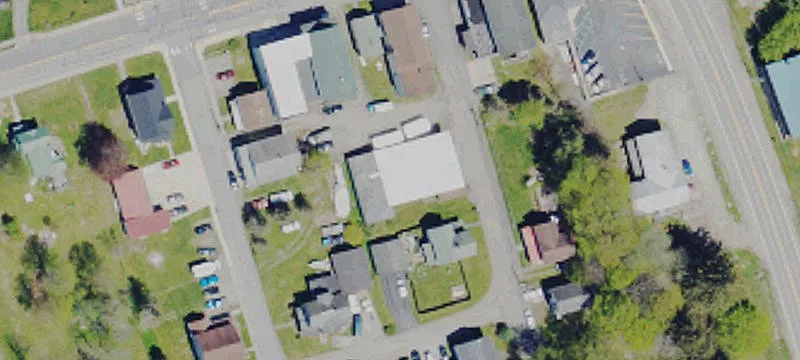 32 Adams Ave