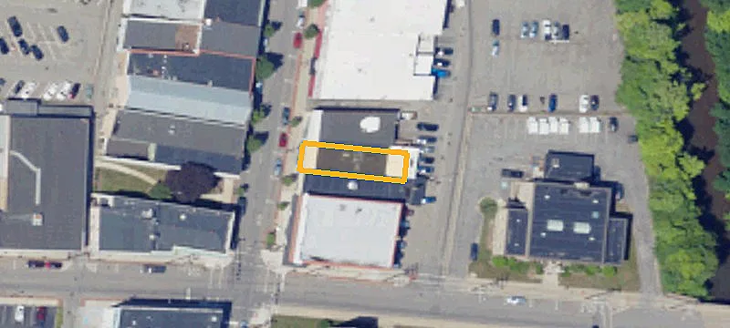 152 Broad St