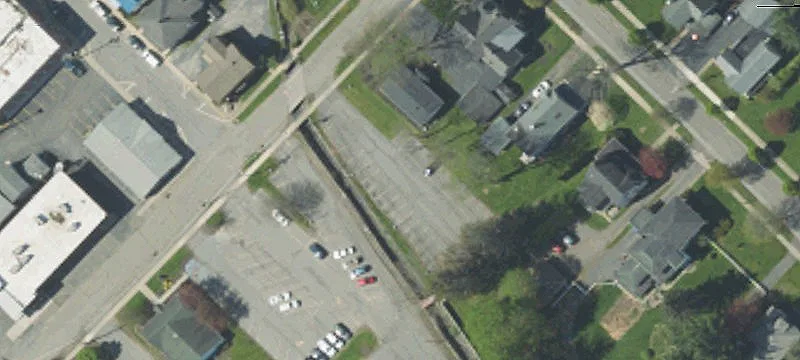 Walnut St