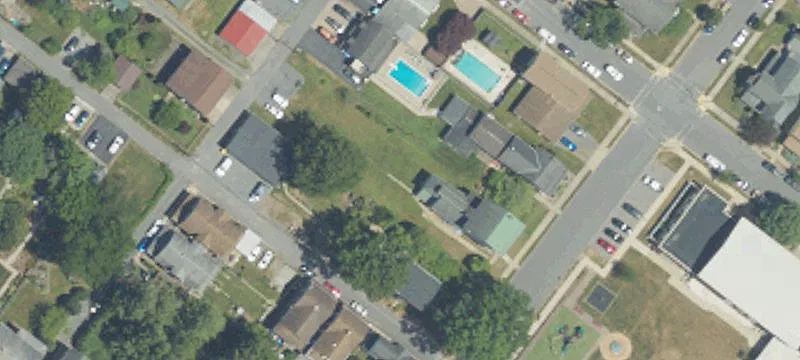 369 2nd St