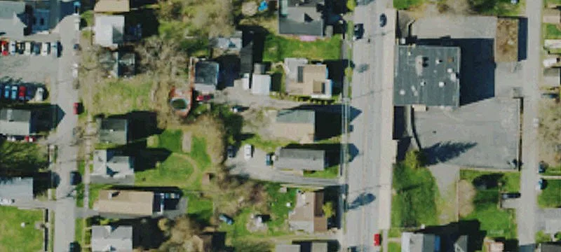 725 Main St