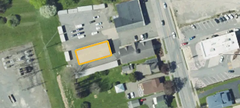 127 Main St