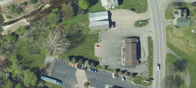 1276 Main St