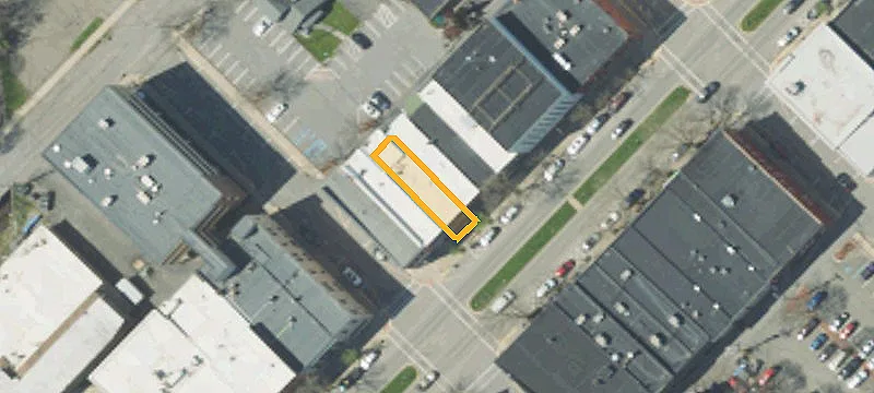 82 Main St