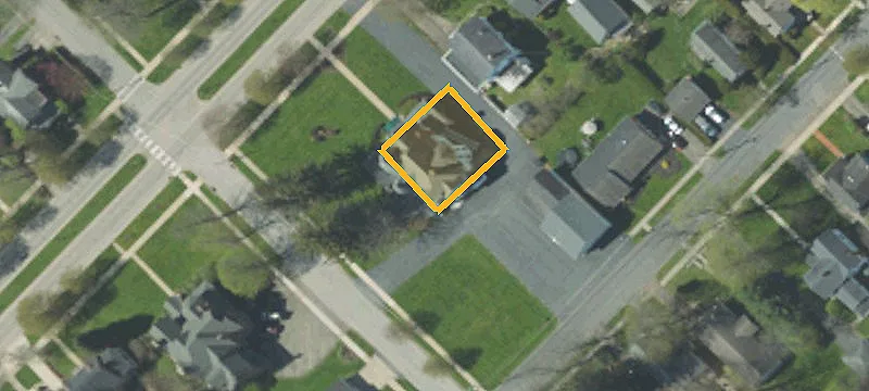 139 Main St