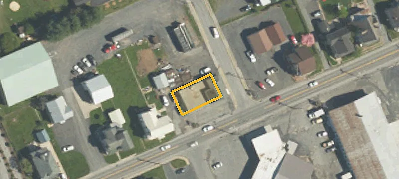 4045 4047th E Main St