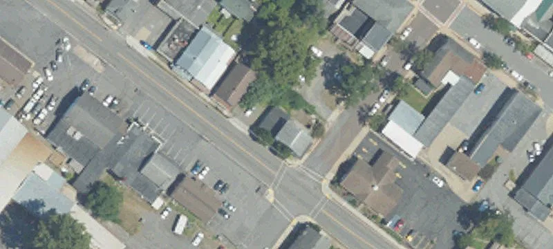 101 Frnt St