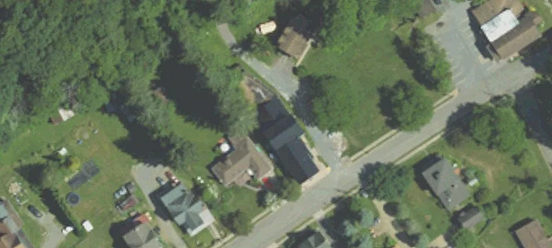 52 Brg St